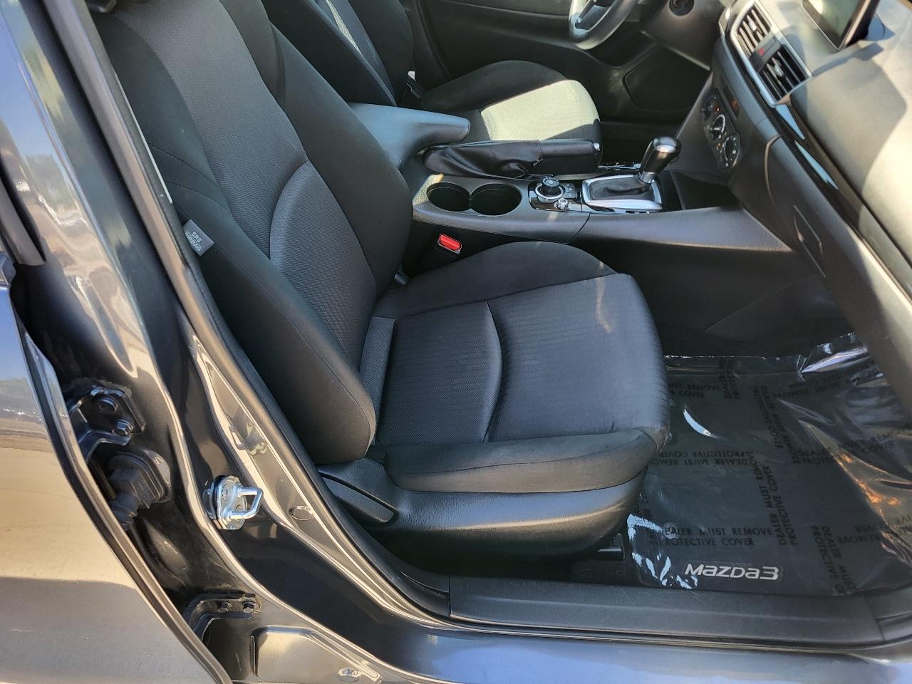 Mazda MAZDA3 i Sport AT 4-Door 2015