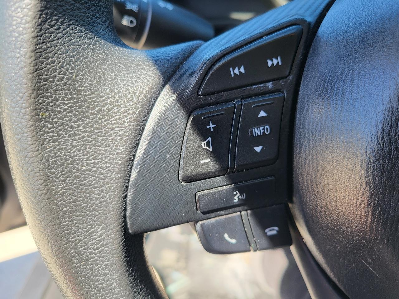Mazda MAZDA3 i Sport AT 4-Door 2015