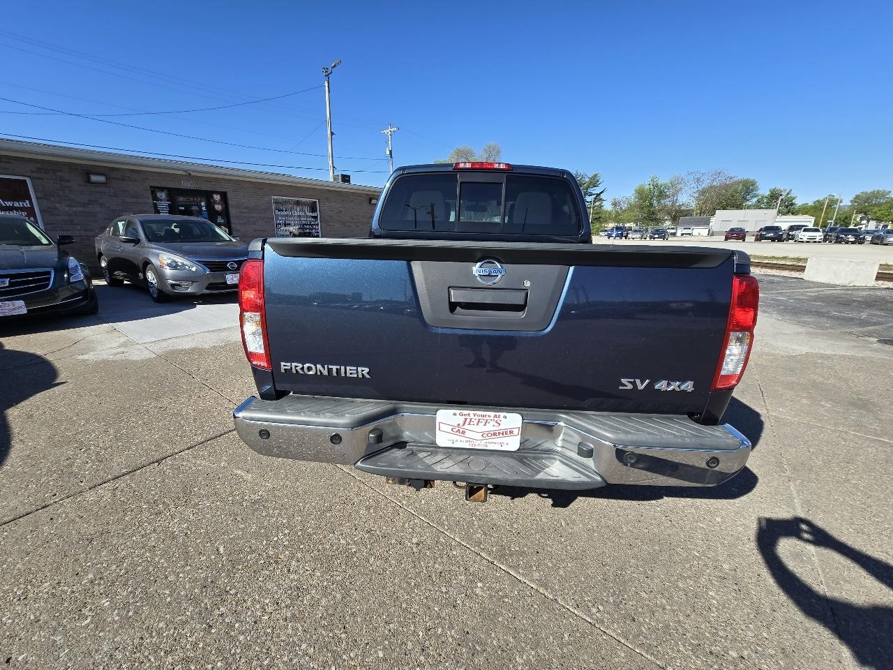 Nissan Frontier S Crew Cab 6MT 4WD 2015