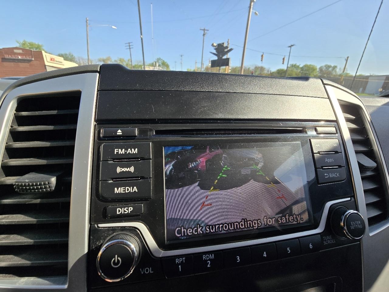 Nissan Frontier S Crew Cab 6MT 4WD 2015