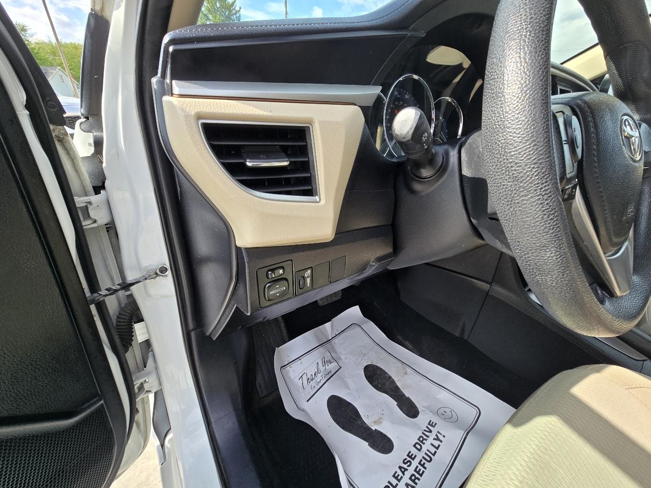 Toyota Corolla LE Eco CVT 2015
