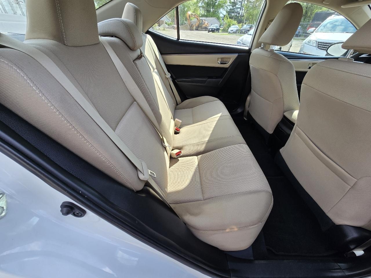 Toyota Corolla LE Eco CVT 2015