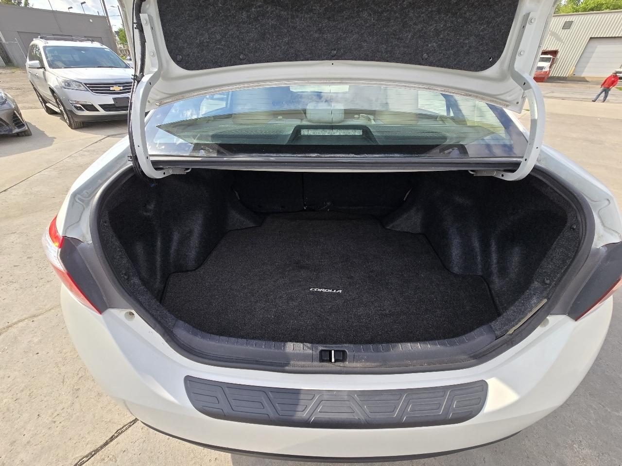 Toyota Corolla LE Eco CVT 2015