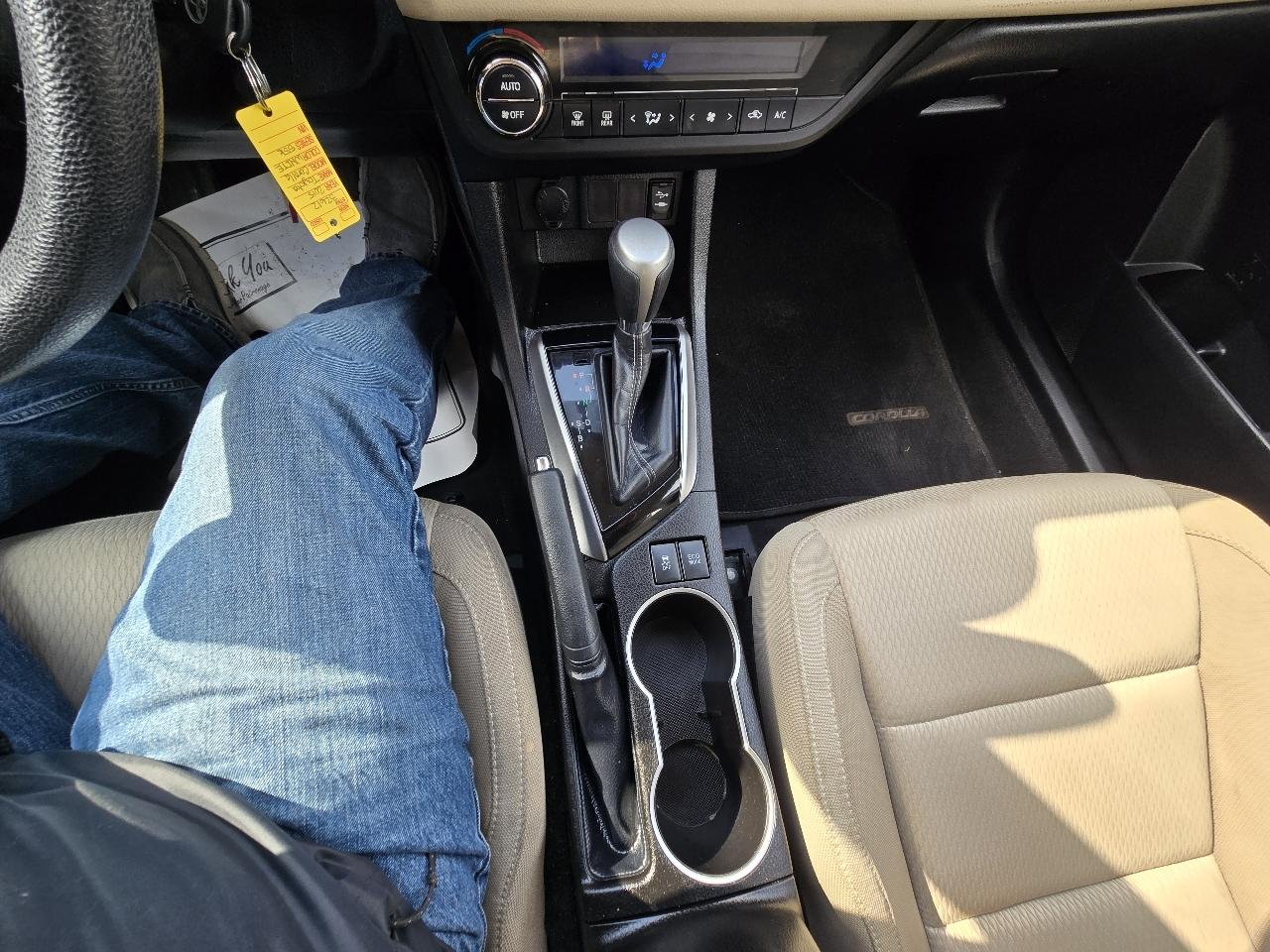 Toyota Corolla LE Eco CVT 2015
