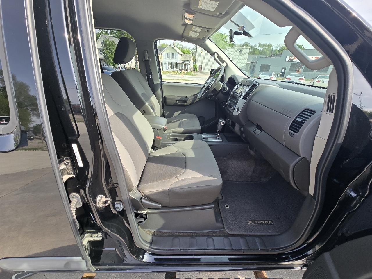 Nissan Xterra S 4WD 2013