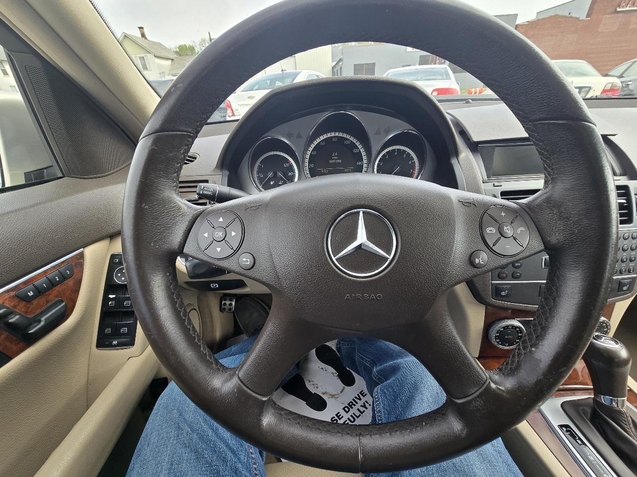 Mercedes-Benz C-Class C300 4MATIC Sport Sedan 2011