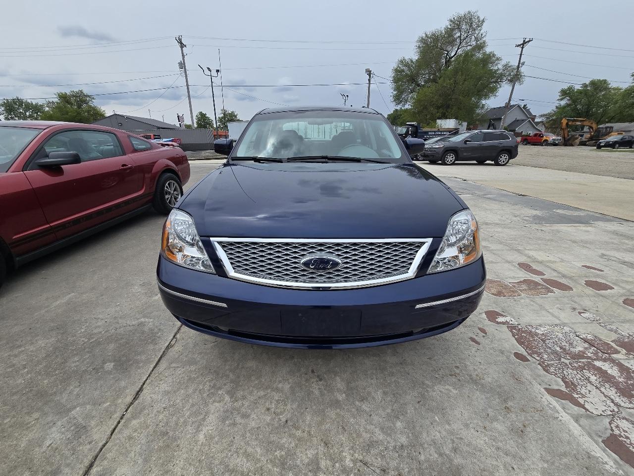 Ford Five Hundred SEL FWD 2007