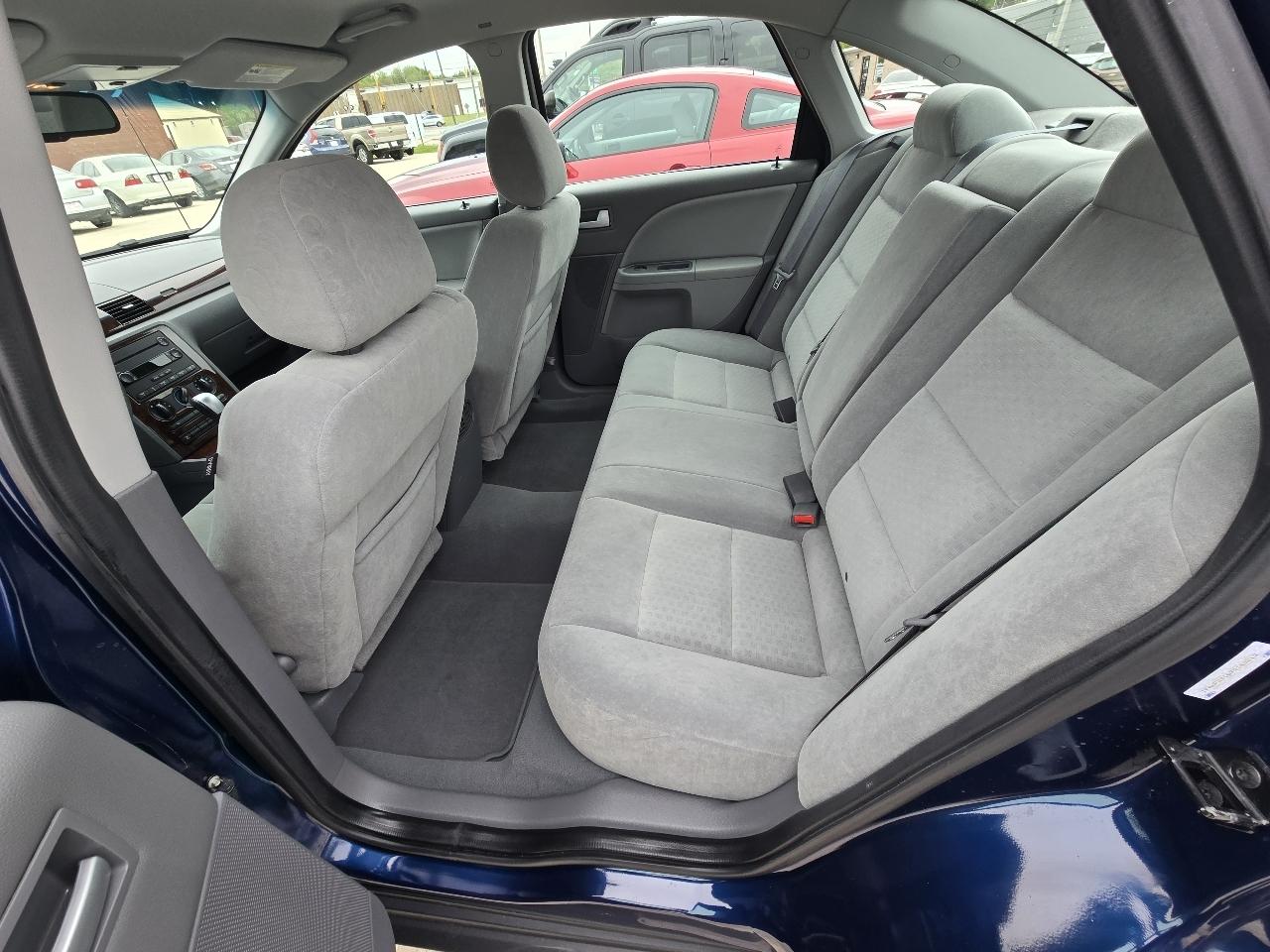 Ford Five Hundred SEL FWD 2007