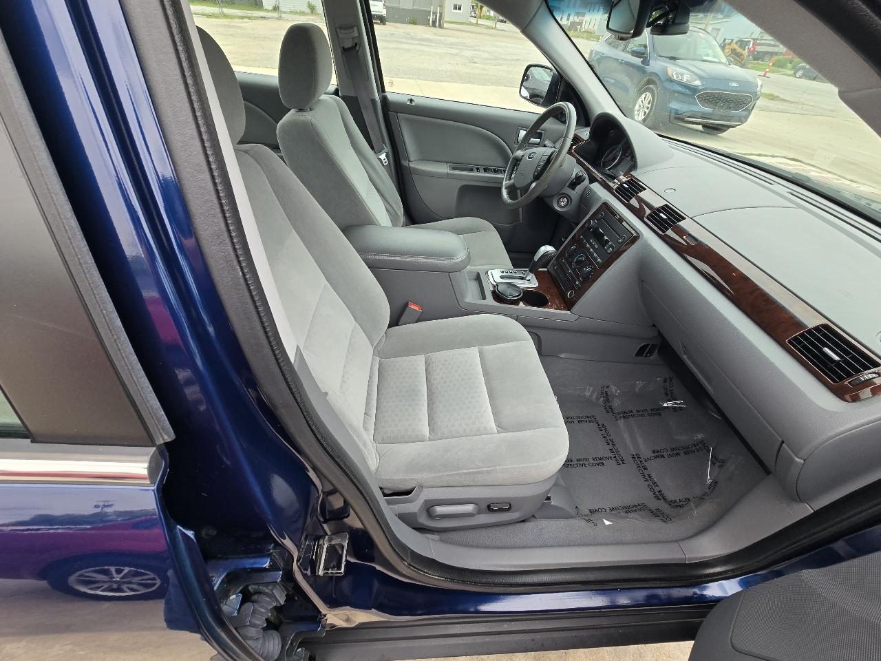 Ford Five Hundred SEL FWD 2007