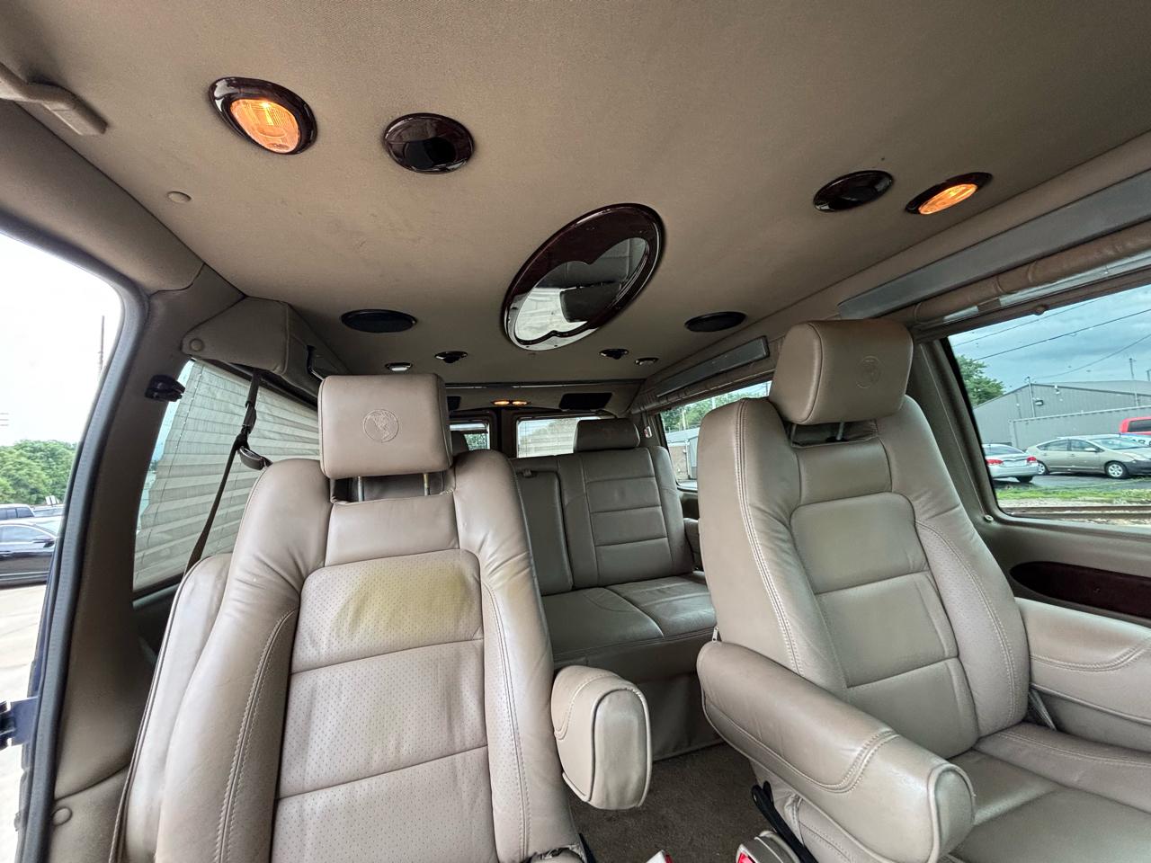 Ford Econoline E-150 2011