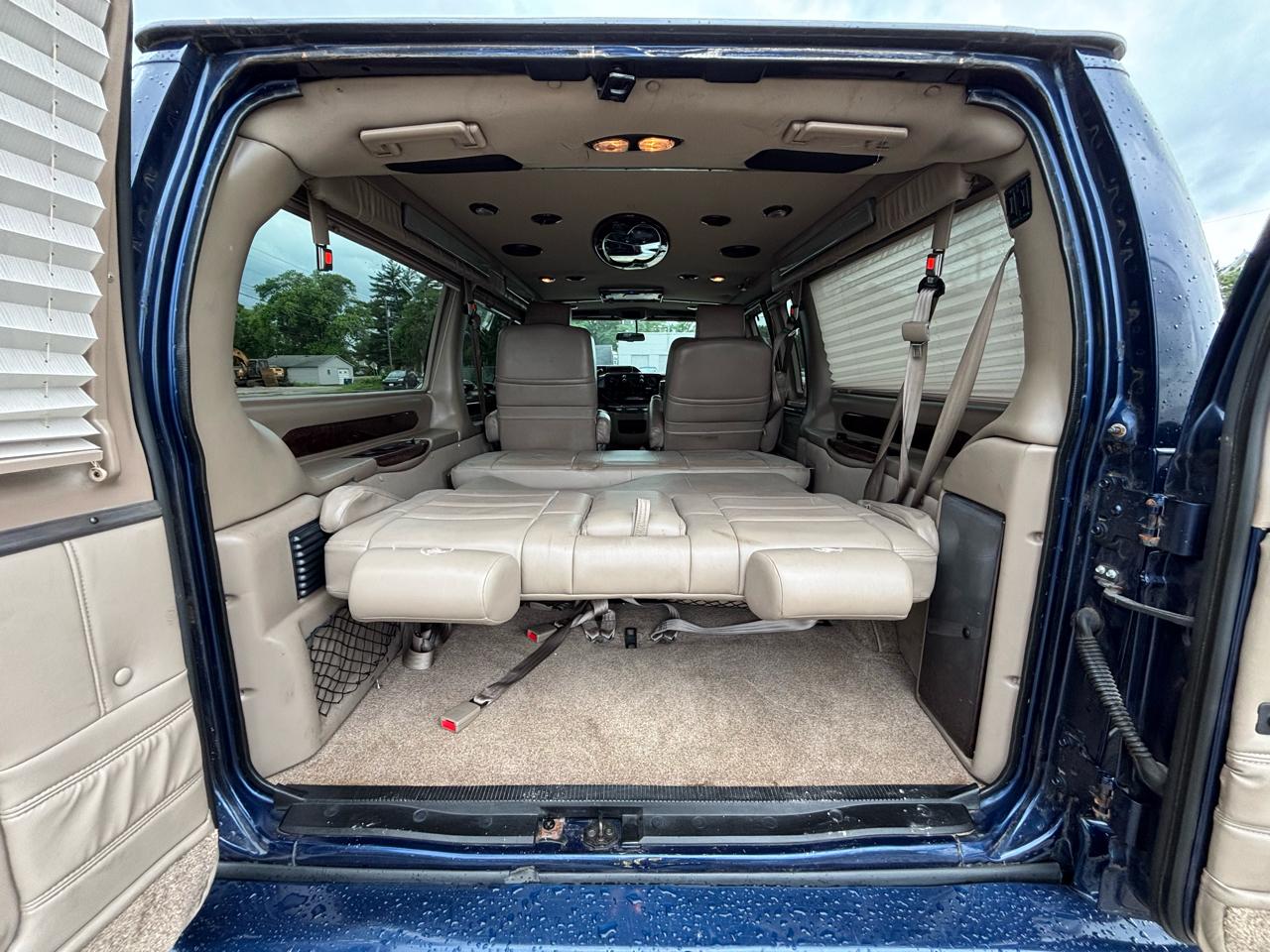 Ford Econoline E-150 2011