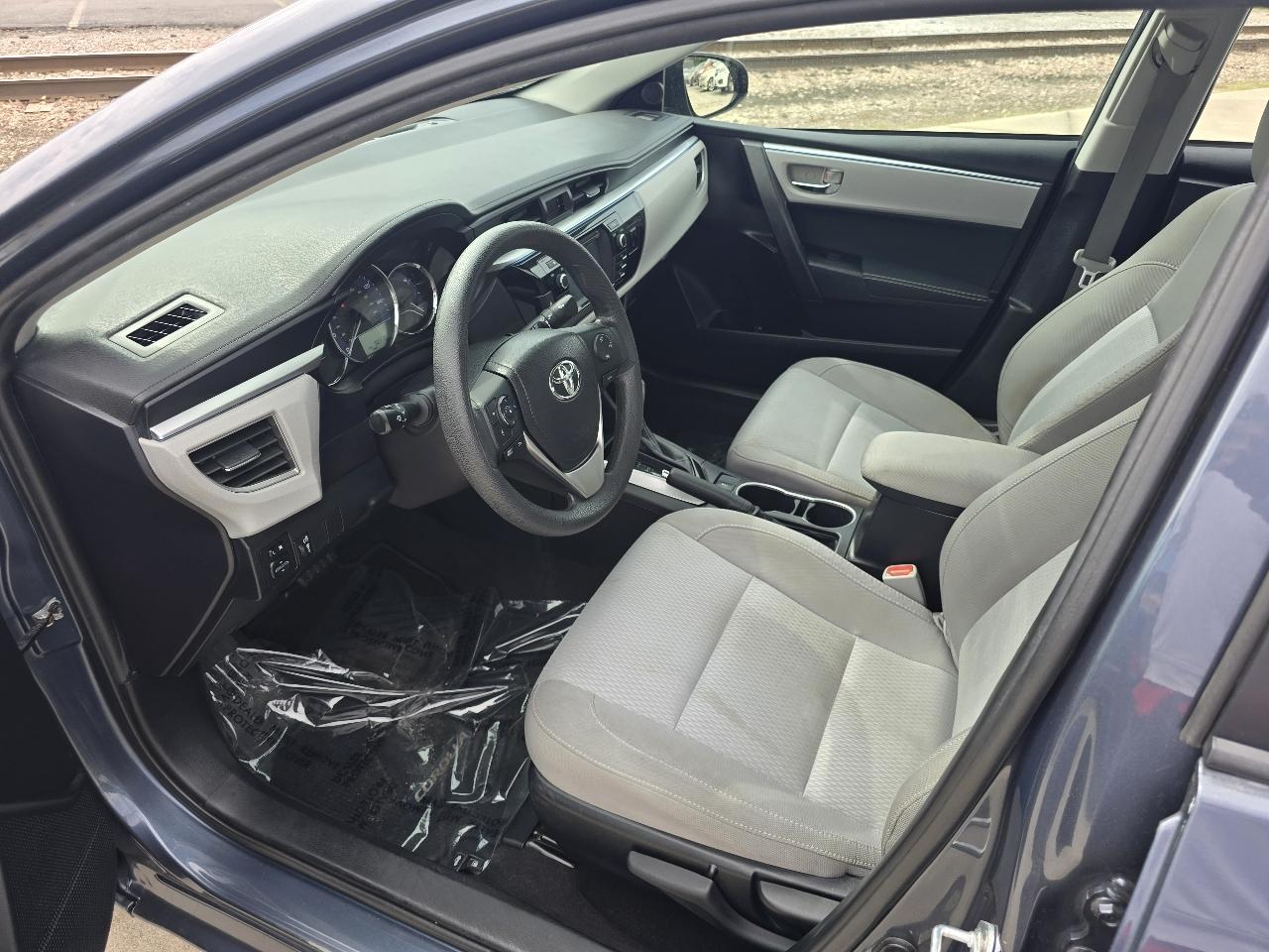 Toyota Corolla LE Eco CVT 2016