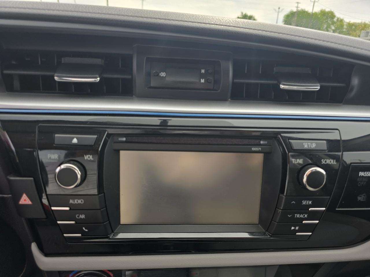 Toyota Corolla LE Eco CVT 2016
