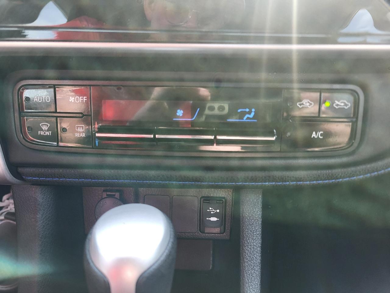 Toyota Corolla SE CVT 2017
