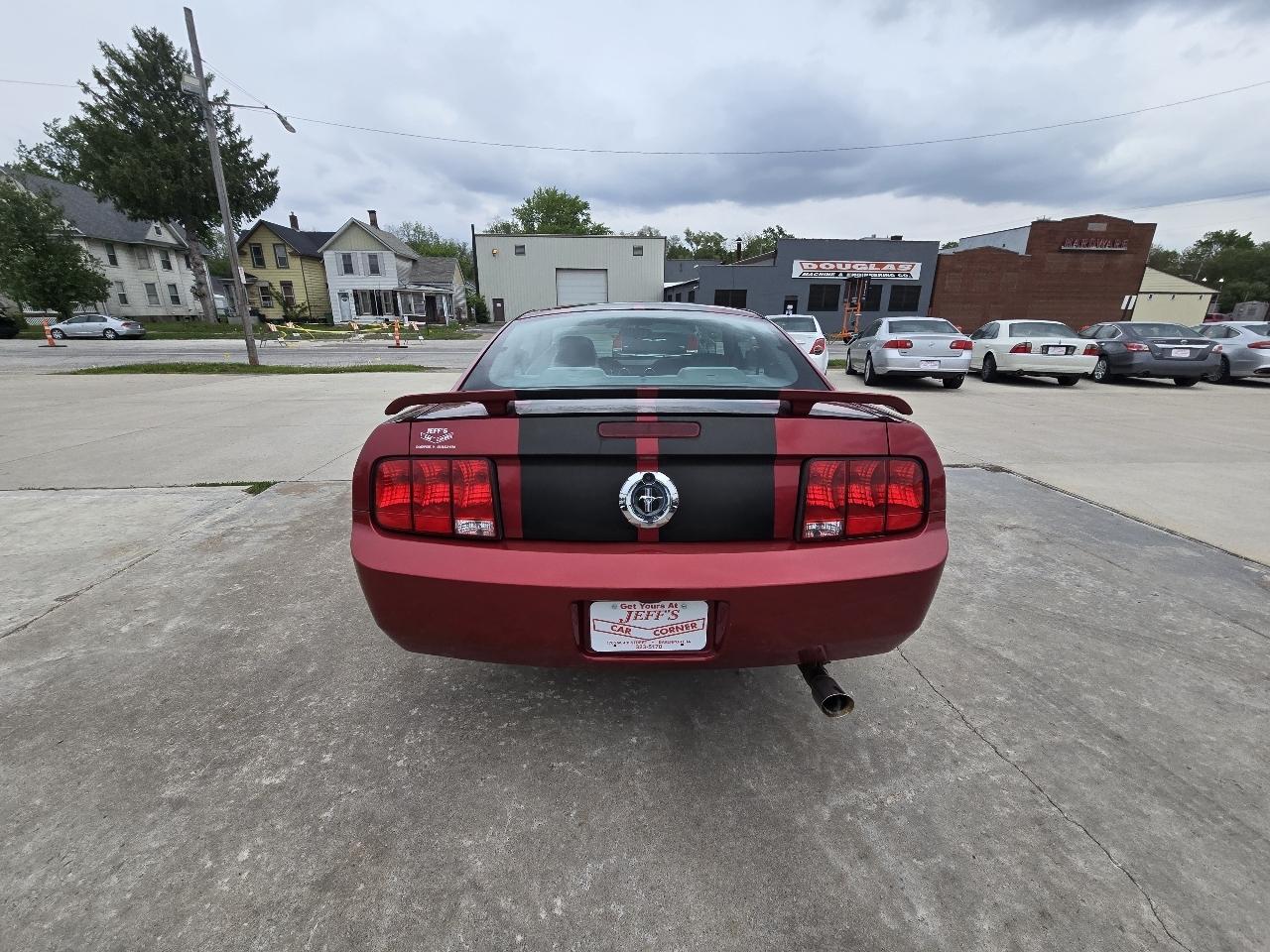 Ford Mustang V6 Premium Coupe 2005