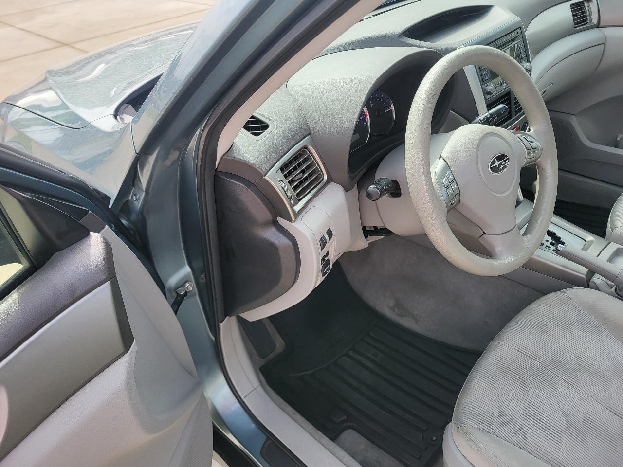 Subaru Forester 2.5X Premium 2010