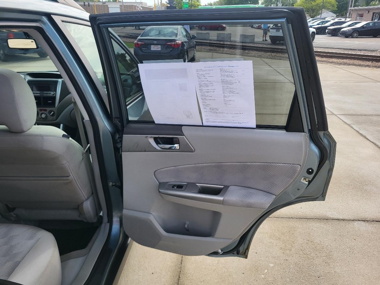 Subaru Forester 2.5X Premium 2010