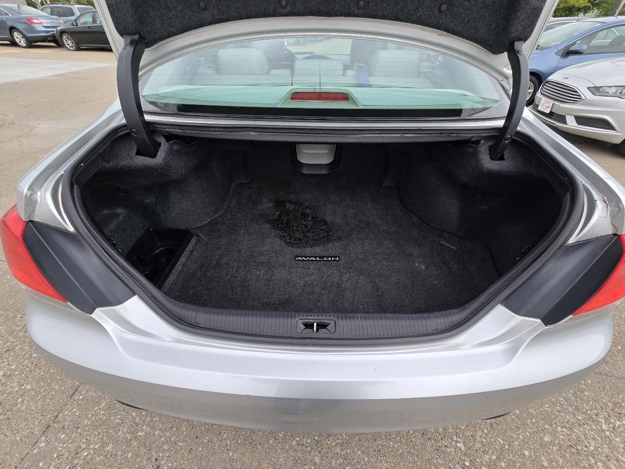 Toyota Avalon Limited 2011
