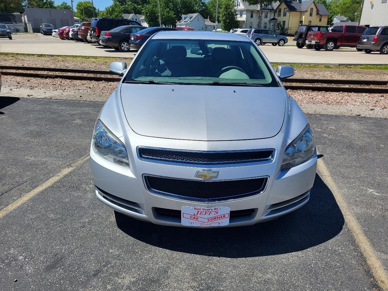 Chevrolet Malibu 1LT 2011
