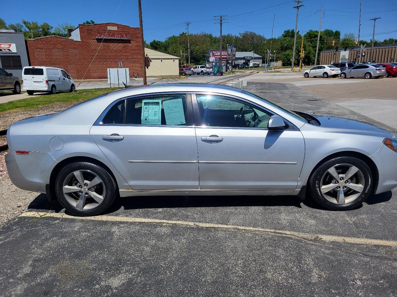 Chevrolet Malibu 1LT 2011
