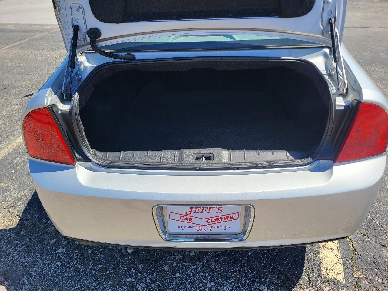 Chevrolet Malibu 1LT 2011