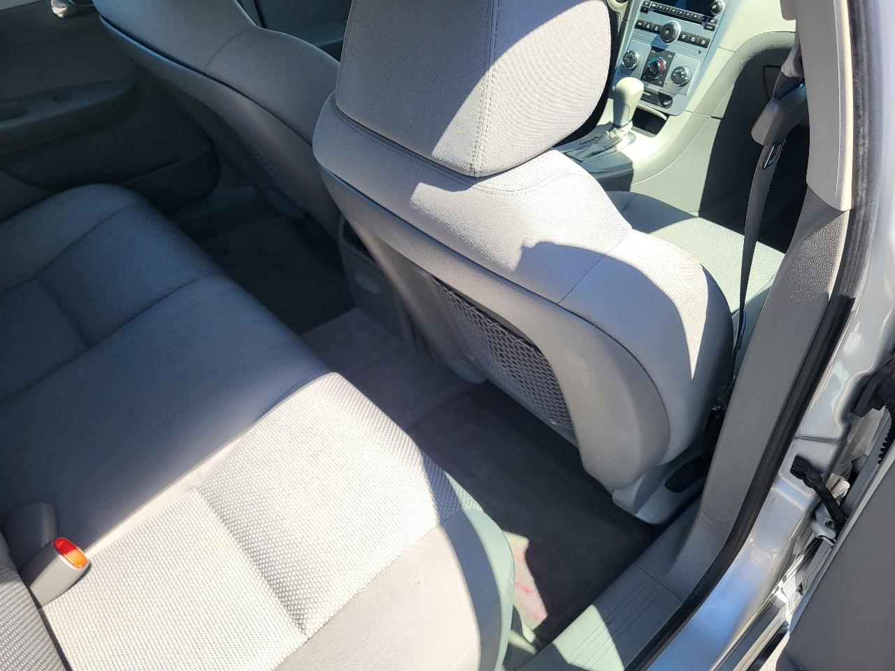 Chevrolet Malibu 1LT 2011