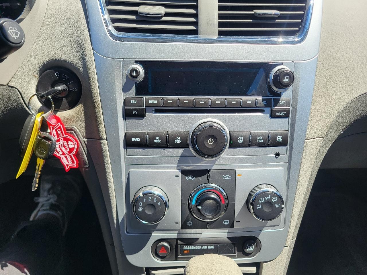 Chevrolet Malibu 1LT 2011