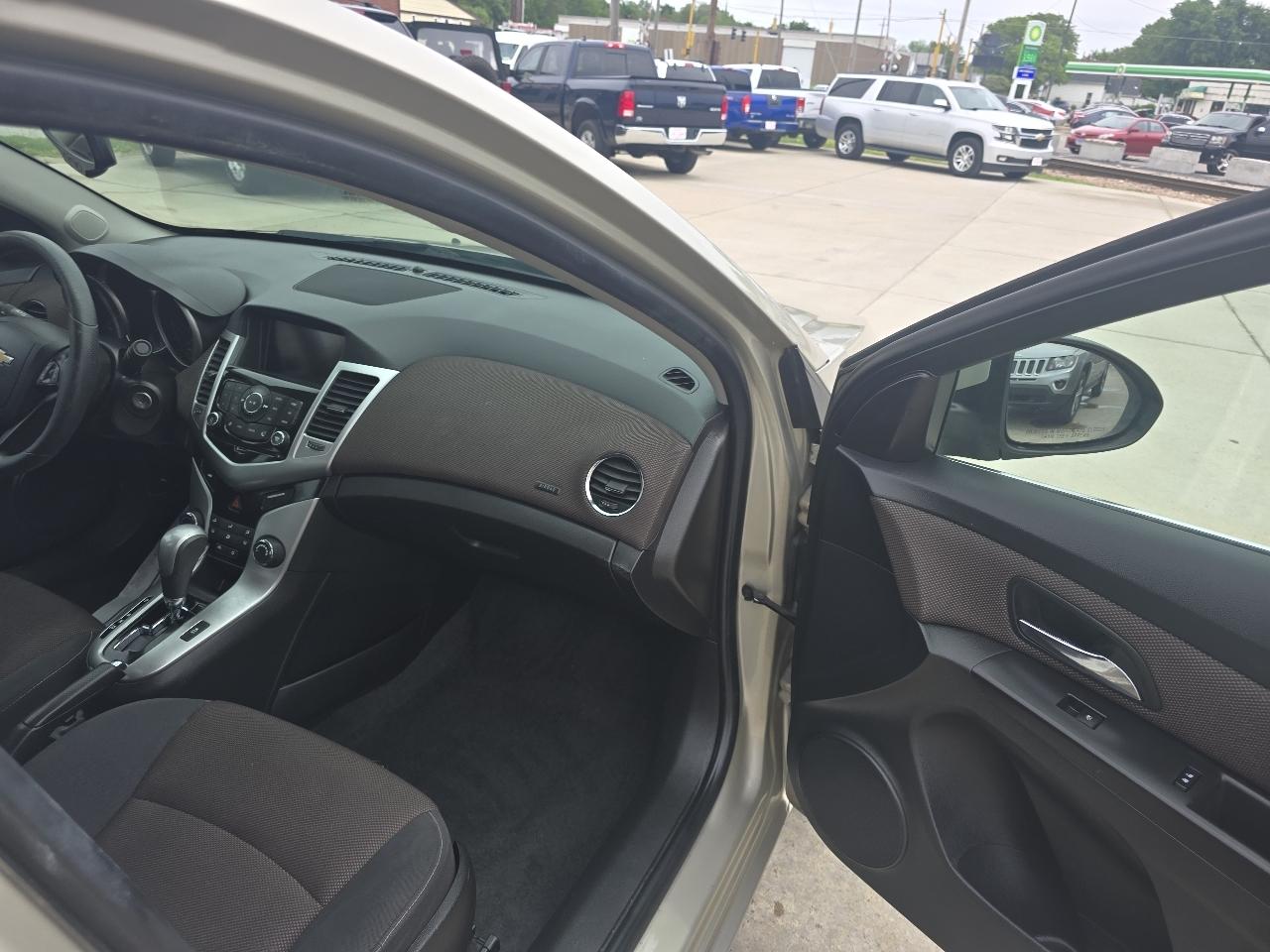 Chevrolet Cruze Limited 1LT Auto 2016