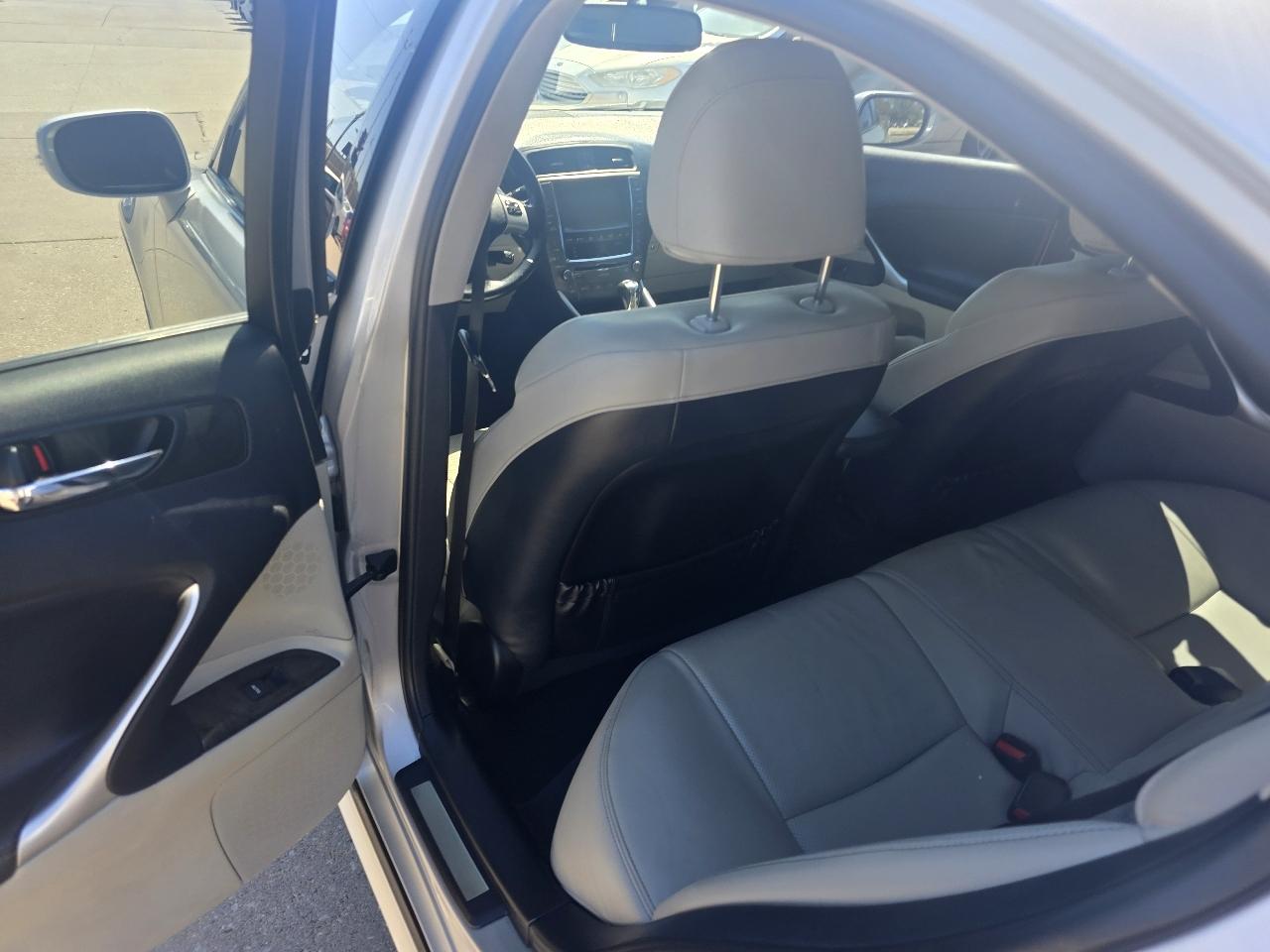 Lexus IS IS 250 AWD 2012