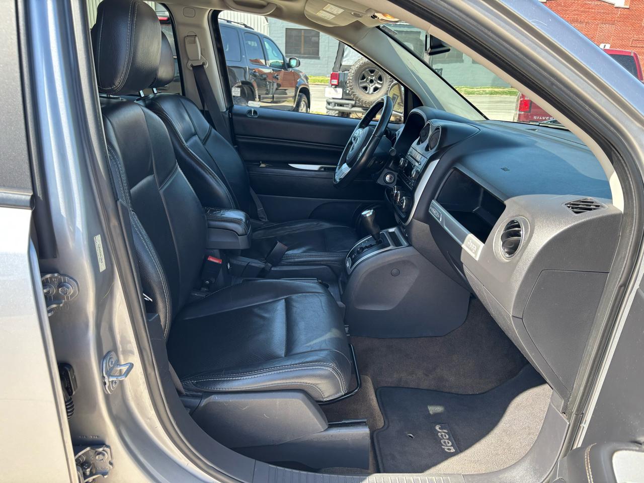 Jeep Compass Latitude FWD 2017