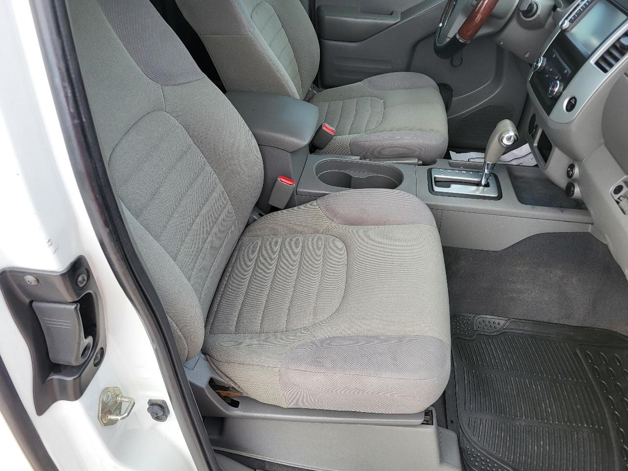 Nissan Frontier S King Cab I4 5MT 2WD 2019
