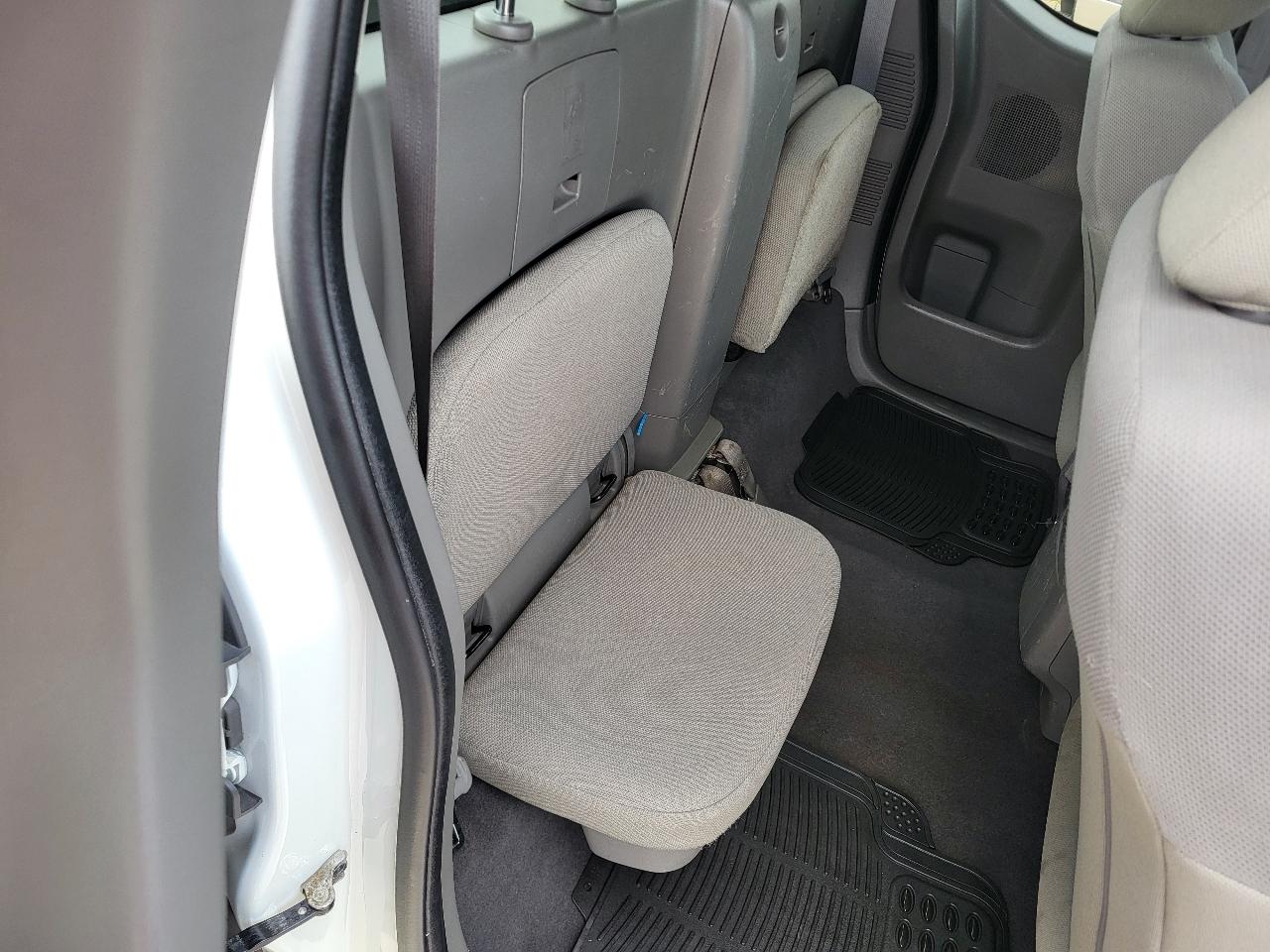 Nissan Frontier S King Cab I4 5MT 2WD 2019