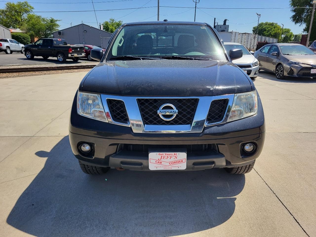 Nissan Frontier SL Crew Cab 4WD 2014