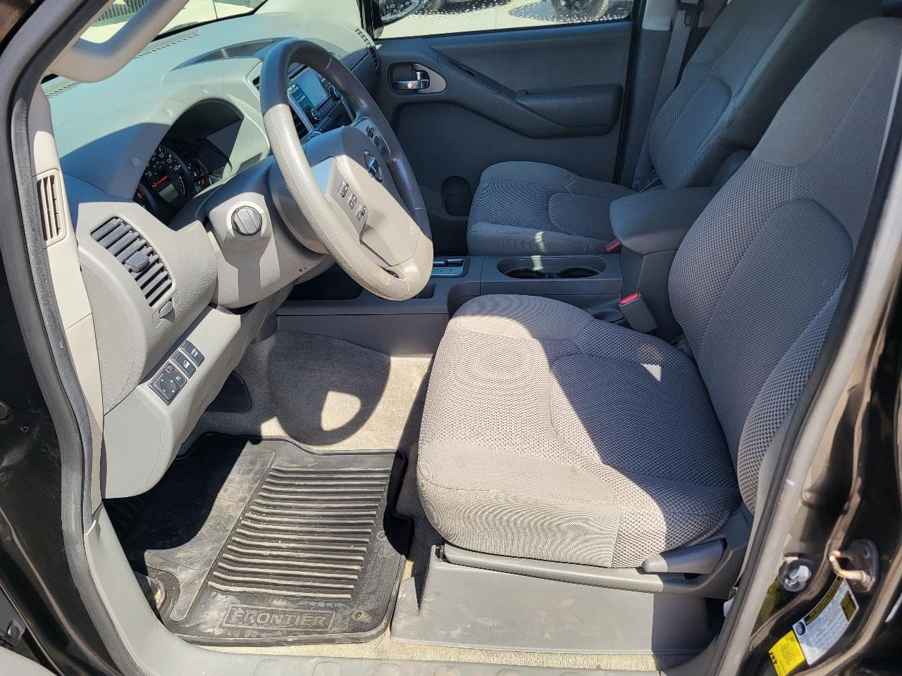Nissan Frontier SL Crew Cab 4WD 2014