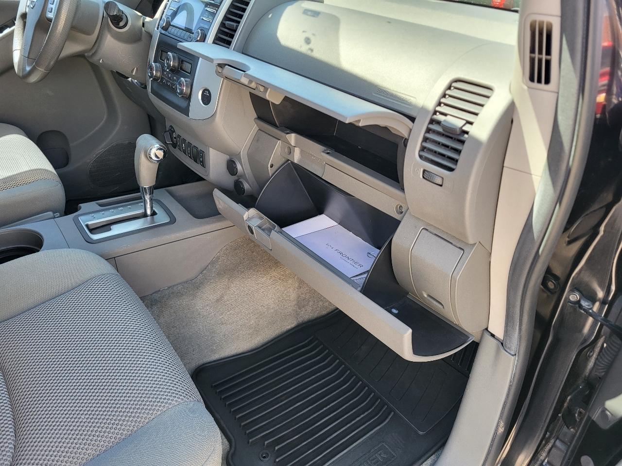 Nissan Frontier SL Crew Cab 4WD 2014
