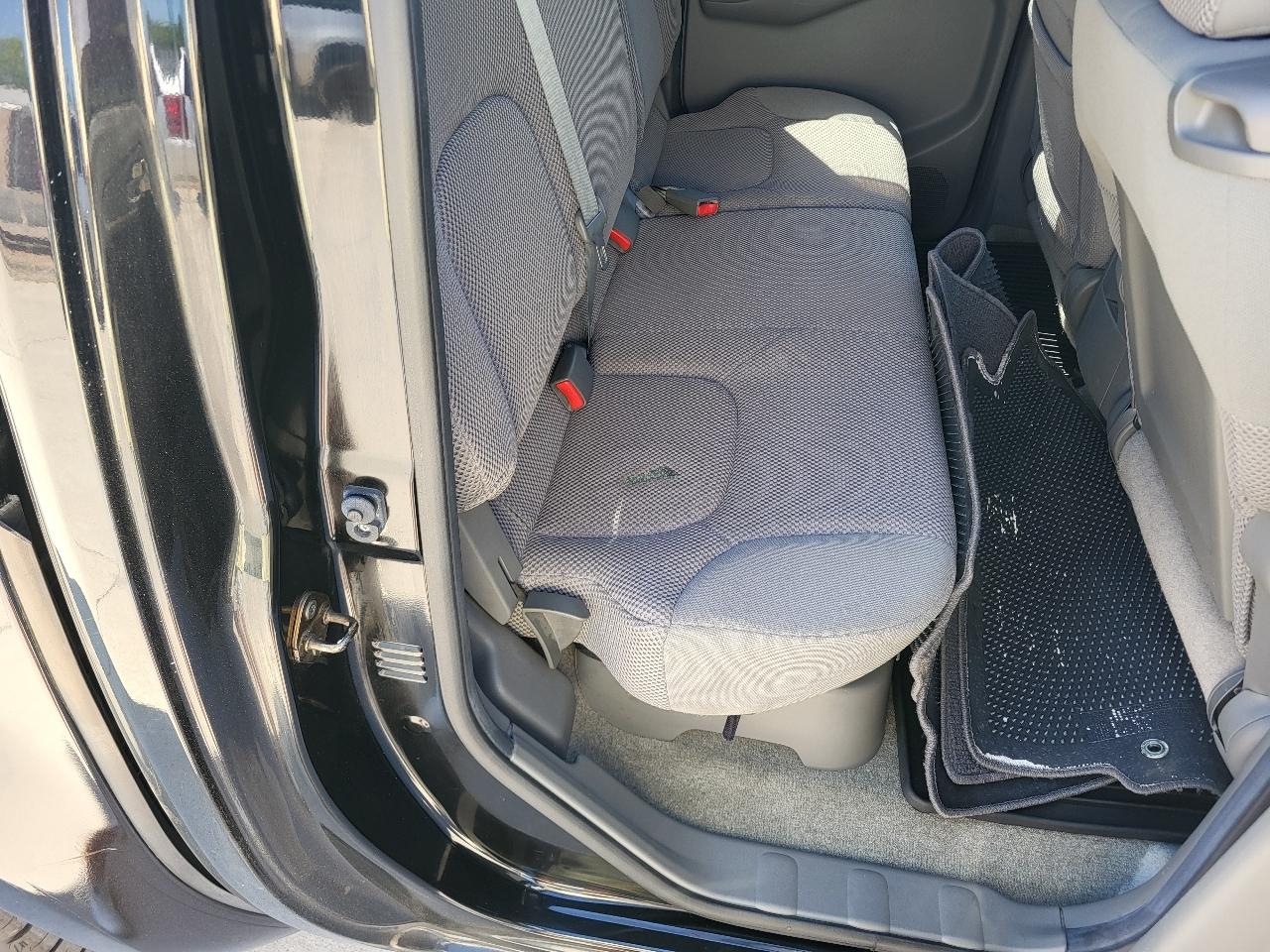 Nissan Frontier SL Crew Cab 4WD 2014