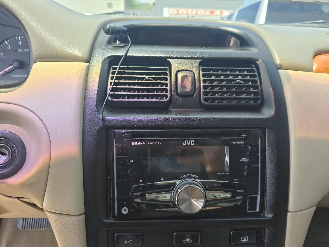Toyota Camry Solara SE 2002