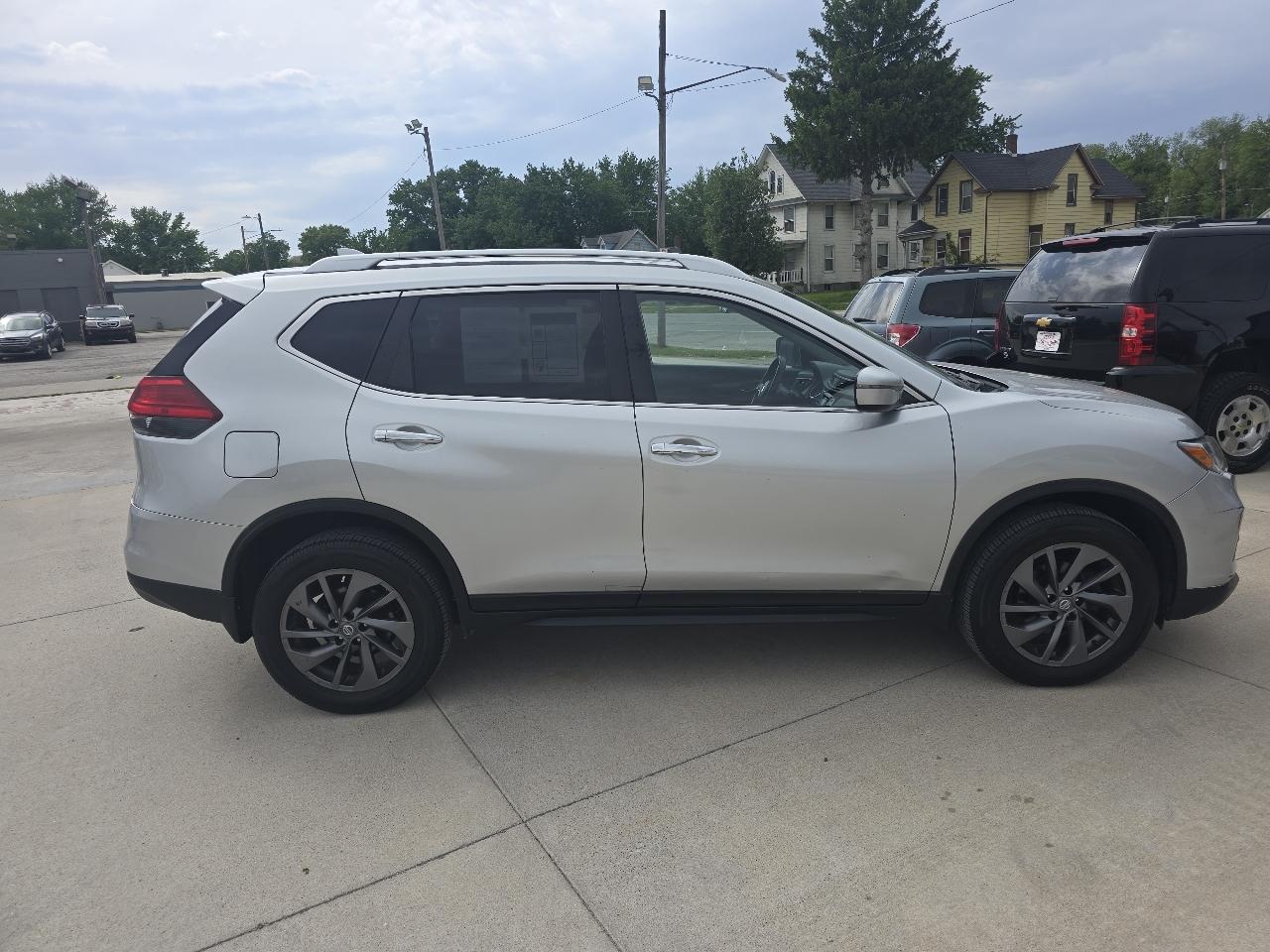 Nissan Rogue SV AWD 2017