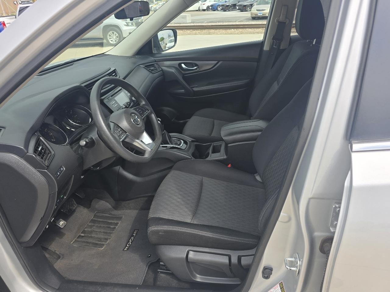 Nissan Rogue SV AWD 2017