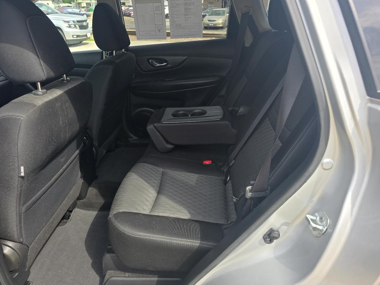 Nissan Rogue SV AWD 2017