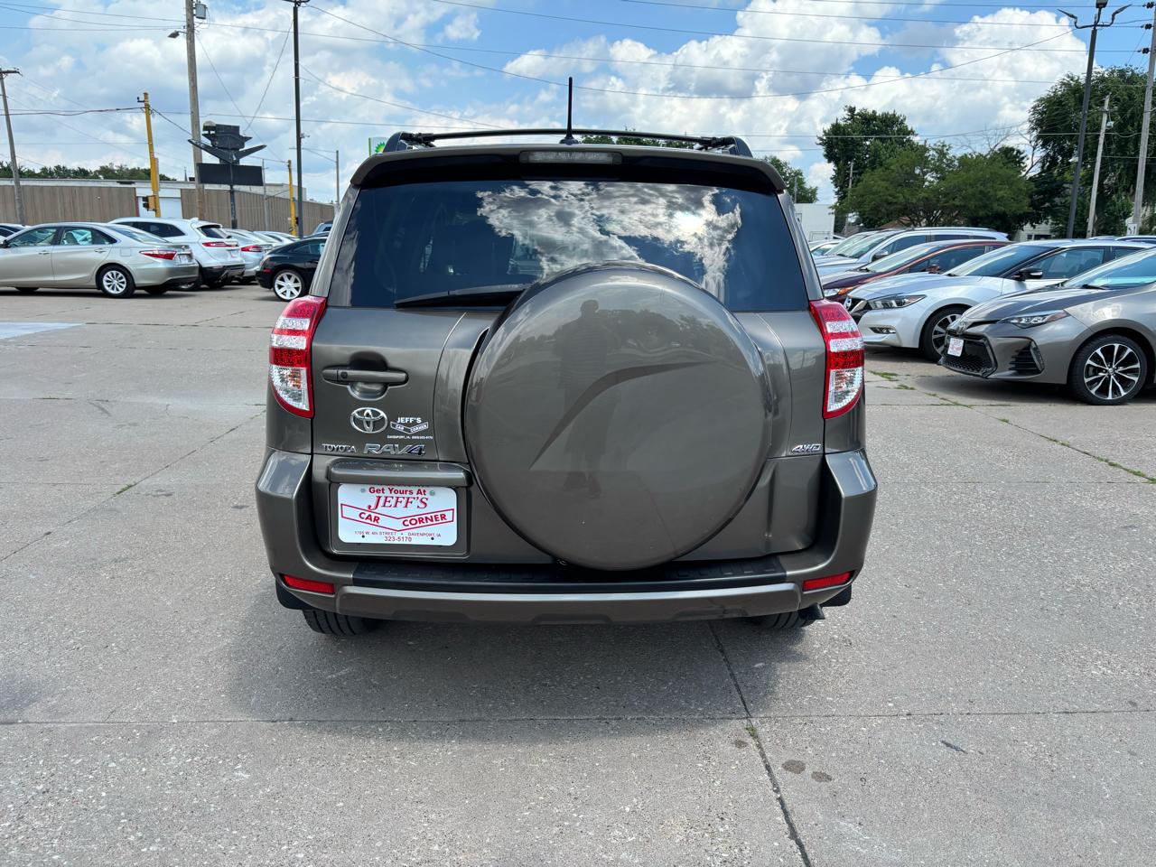 Toyota RAV4 Limited V6 4WD 2009