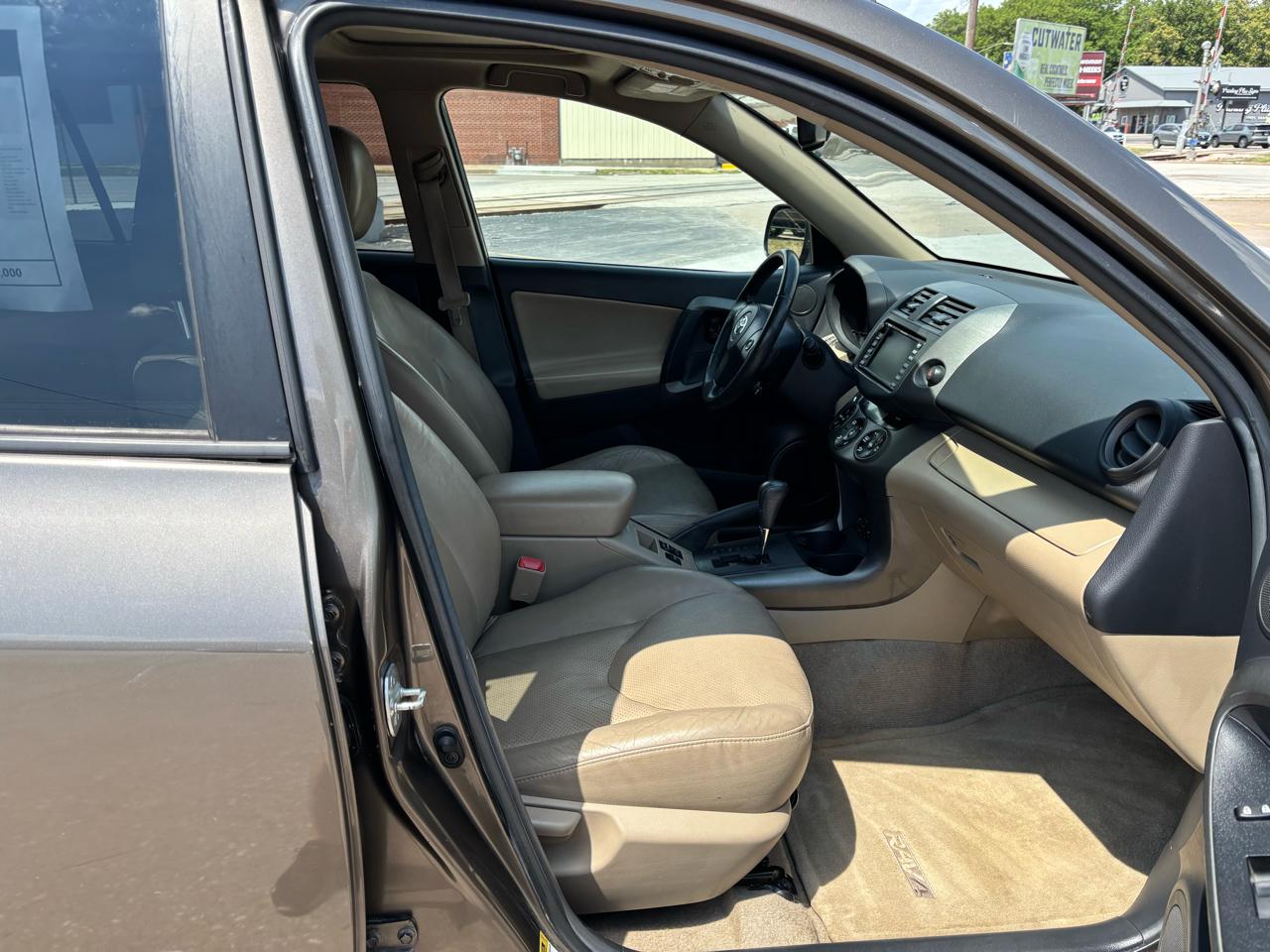 Toyota RAV4 Limited V6 4WD 2009