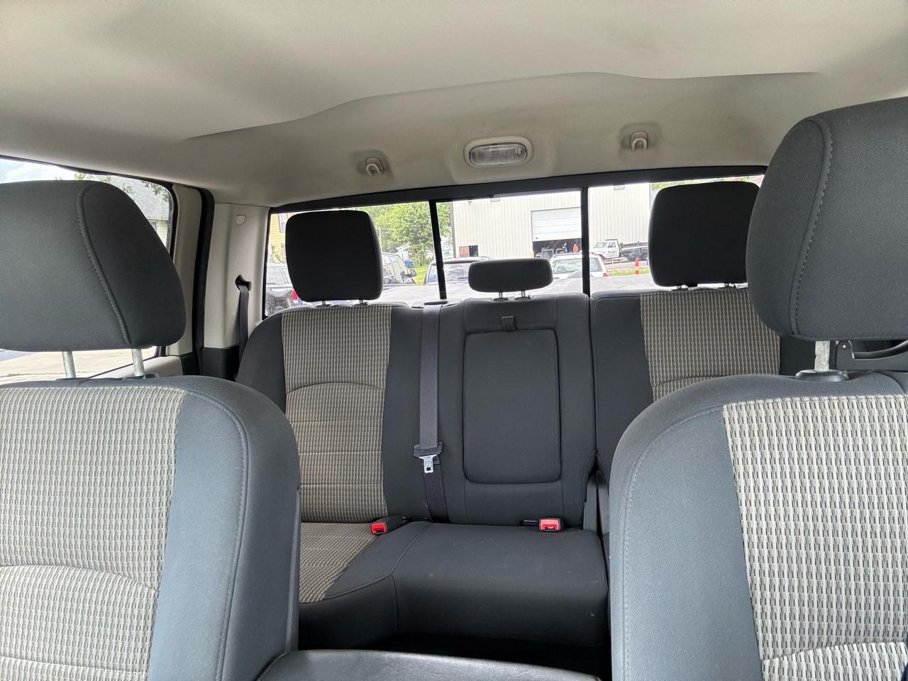 RAM 1500 SLT Crew Cab 4WD 2012