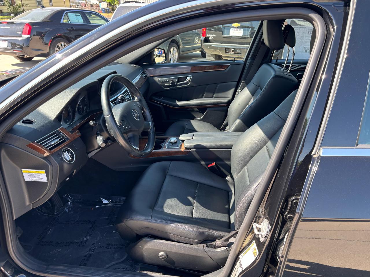 Mercedes-Benz E-Class E350 Sedan 4MATIC 2011