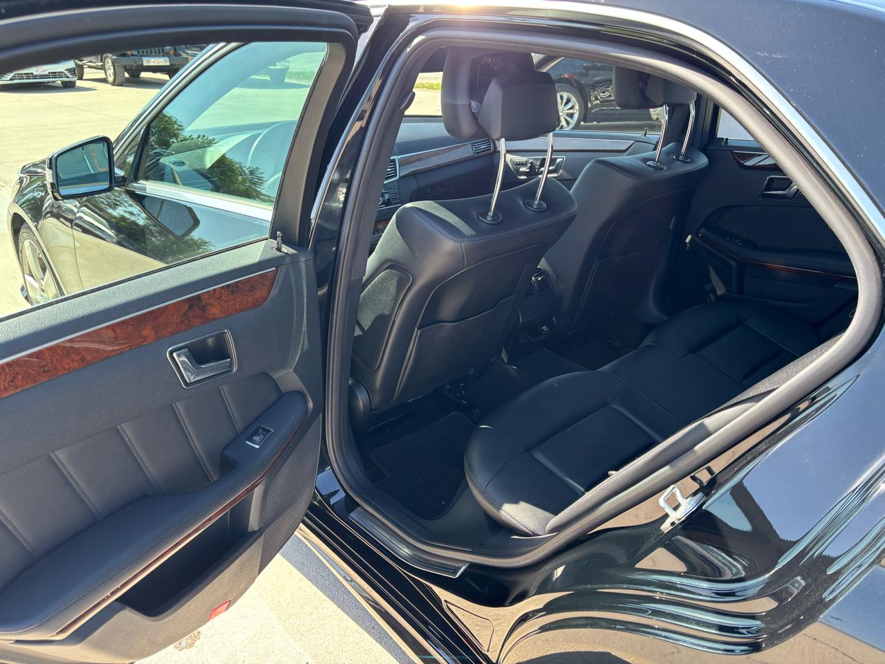 Mercedes-Benz E-Class E350 Sedan 4MATIC 2011