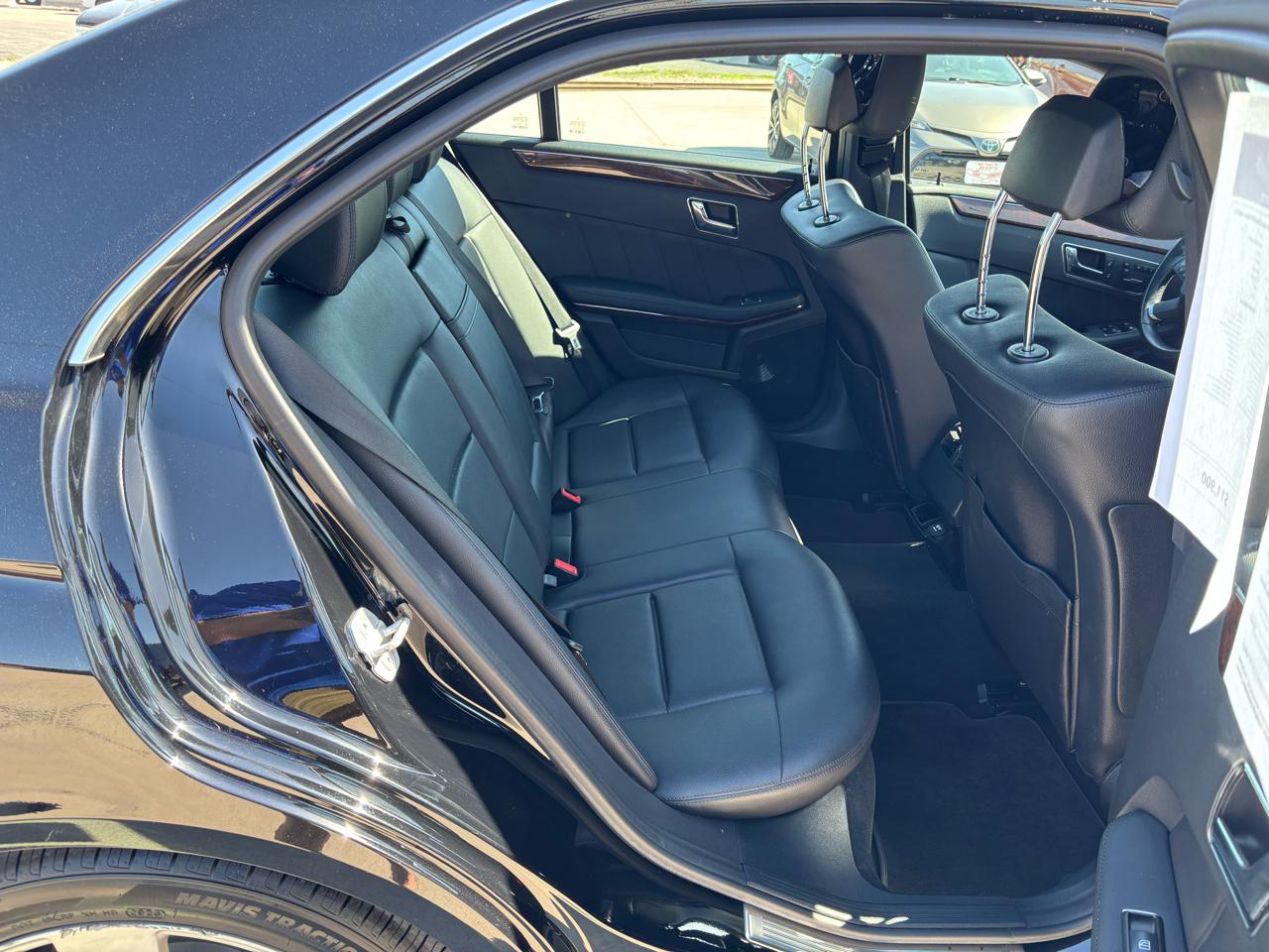 Mercedes-Benz E-Class E350 Sedan 4MATIC 2011