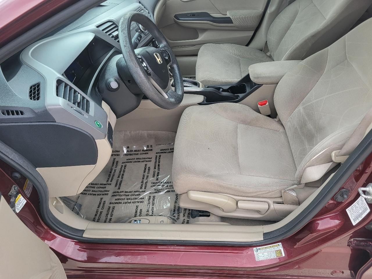 Honda Civic LX Sedan 5-Speed AT 2012