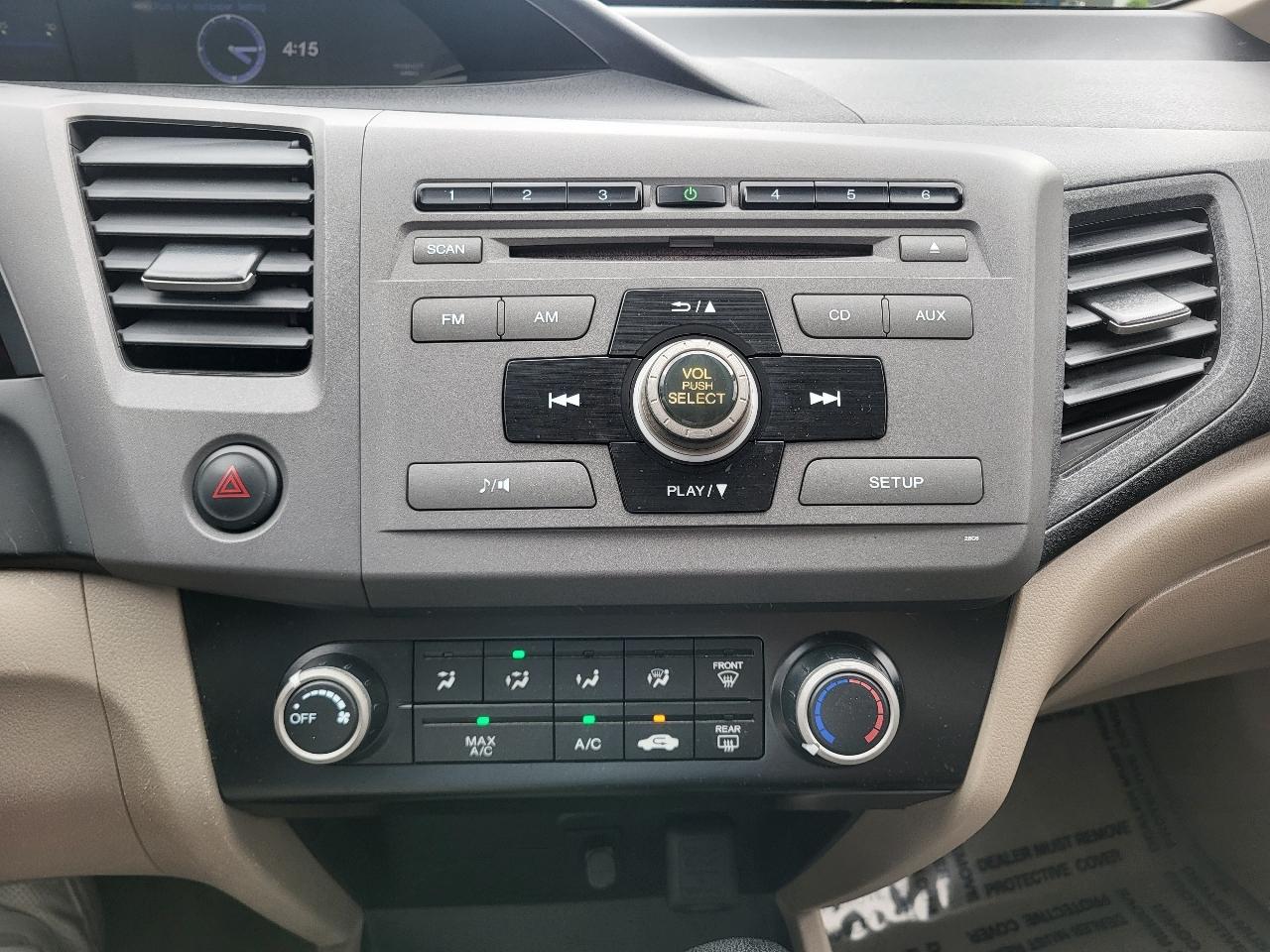 Honda Civic LX Sedan 5-Speed AT 2012