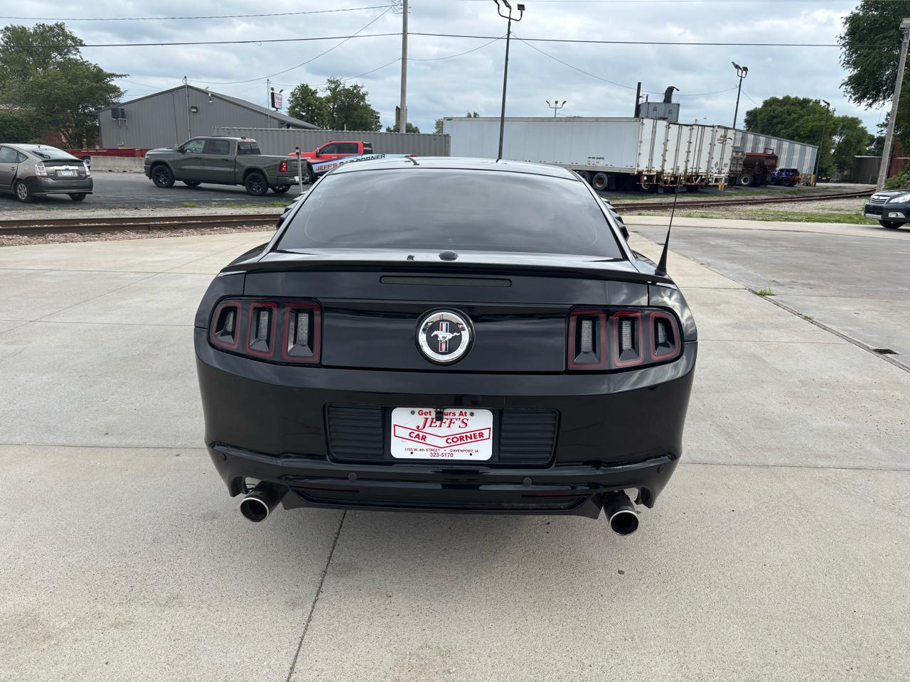 Ford Mustang V6 Coupe 2014