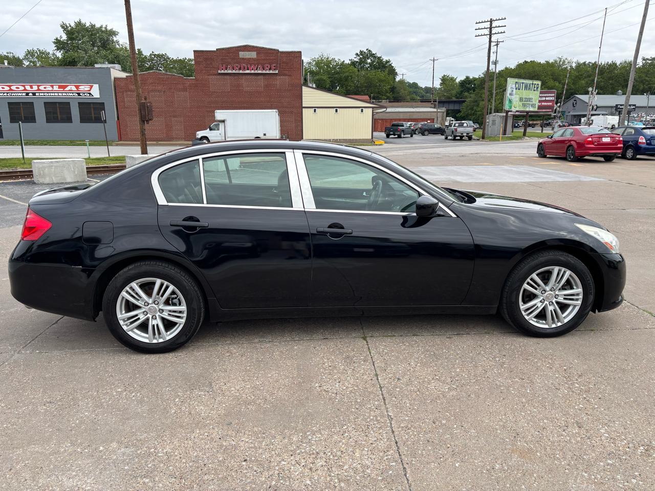 Infiniti G Sedan G25x AWD 2011